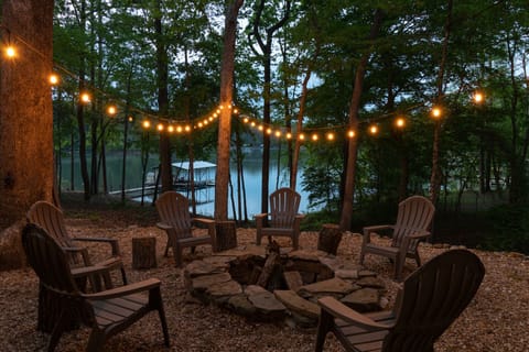 Make memories around the fire pit at dusk while enjoying the sounds of nature.
