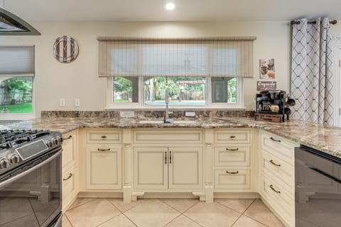 Kitchen | Toaster | Spices