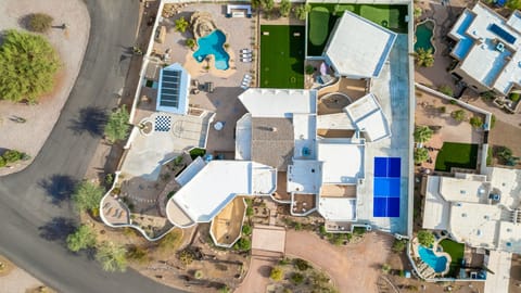 Welcome to the Little Hacienda Resort!