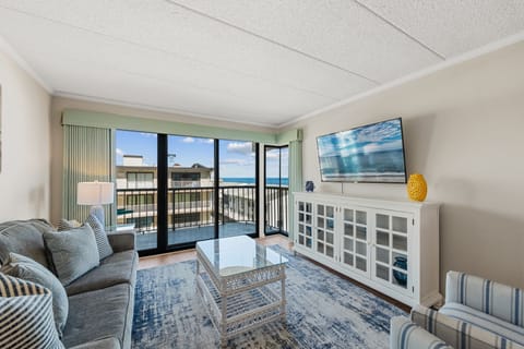 Welcome to Summer Beach 407!