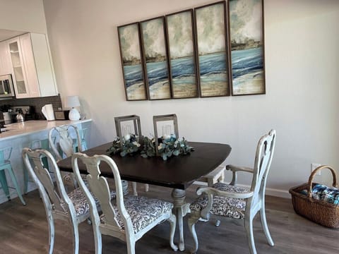 Dining room table