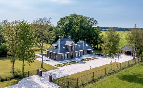 Drone photo of the house and its surroundings