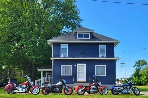 Treat yourself to some well-deserved R&R. Whether you're lounging in the cozy living room,or enjoying a peaceful night’s sleep, our space is designed to help you unwind, recharge, and feel totally at ease throughout your stay.