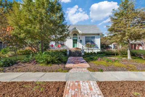 This home is on a beautiful street in a picturesque historic neighborhood.
