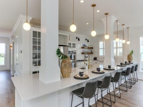 Furniture, Indoors, Room, Chair, Tabletop