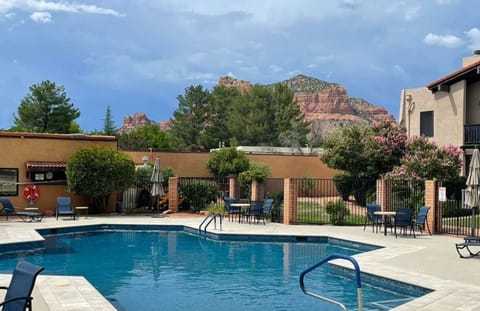 Community pool (not heated)