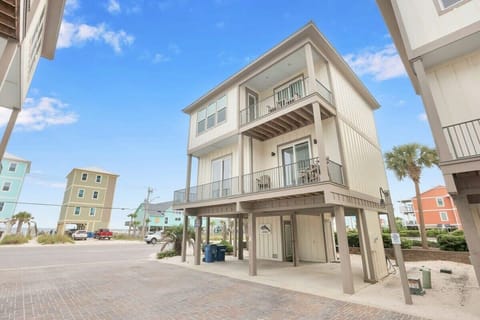 Little Lagoon Cottages unit A is the first cottage on the left once in the development, directly across from the beach. 