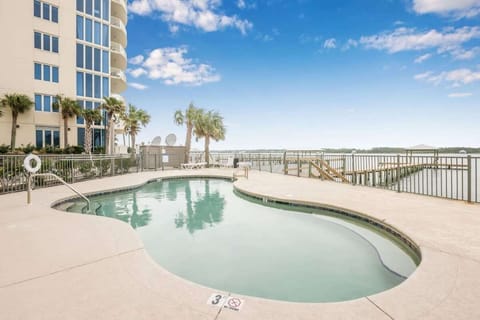 Lagoon-side (water front) pool