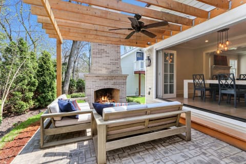 Relaxing fireplace to listen to music and roast s'mores.  Speakers throughout.