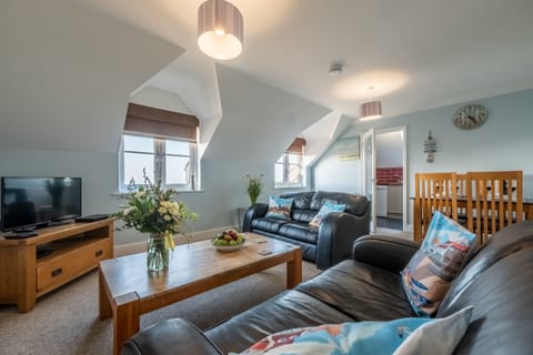 Apartment Eight by the Sea, Sheringham: A comfortable and convenient sea front base