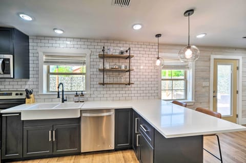 Kitchen | Trash Bags | Paper Towels