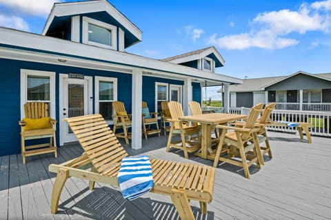 Oversized Deck