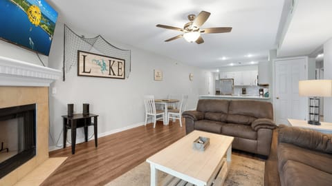 Bright and roomy open layout