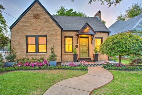Tyler Vacation Rental | 3BR | 2BA | Steps to Enter | 1,849 Sq Ft