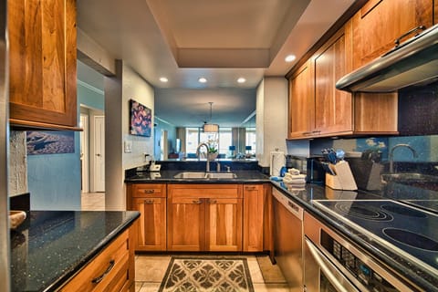 Stainless appliances in the fully equipped kitchen. Convection oven. Microwave