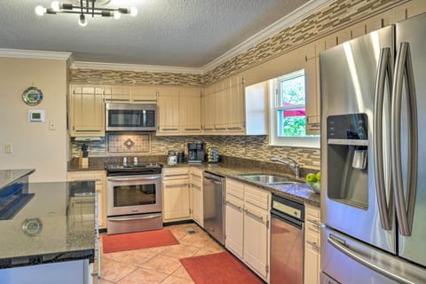 Fully Equipped Kitchen | Cooking Basics & Spices