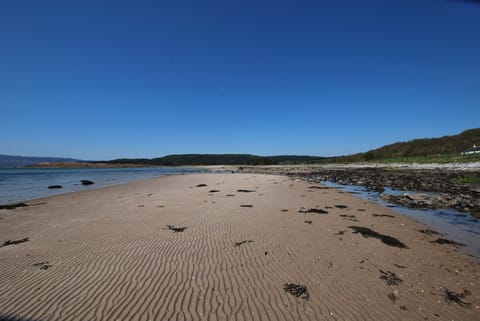 The beautiful Ostel Bay just 2 miles from the property