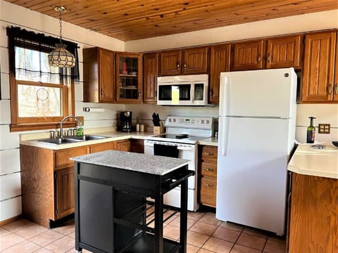 Island added for much-needed extra prep space