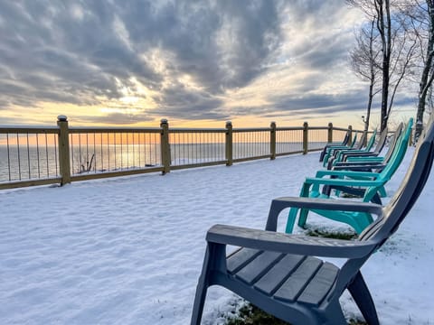 Beautiful views of Lake Michigan year round - 616. 287. 2210