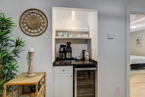 Enjoy Coffee Your Way with Both Drip and K-Cup