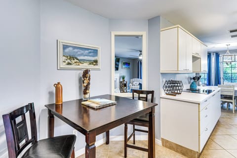 Kitchen Table | 1st Floor