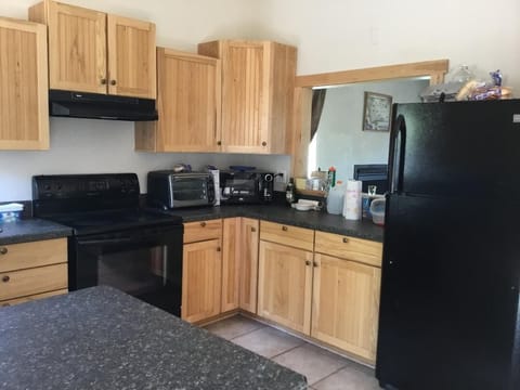 Another view of kitchen