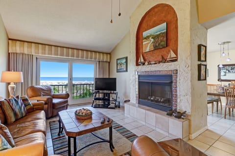 Living room with fireplace