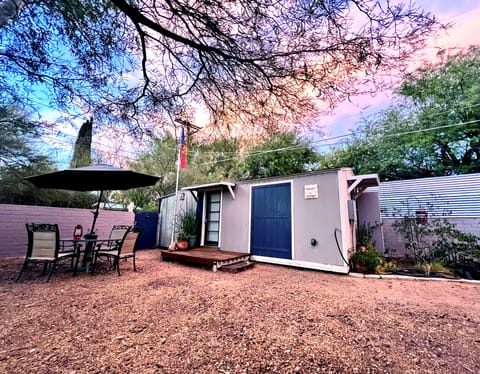 Your private entrance to this charming tiny house in the center of Tucson!