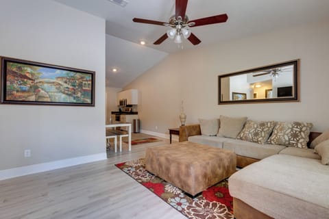 Pensacola Vacation Rental | 2BR | 2BA | 1,000 Sq Ft | Step-Free Access