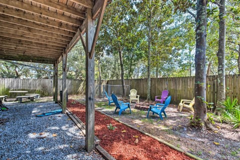 Pensacola Vacation Rental | 2BR | 2BA | 1,100 Sq Ft | 1 Step Required For Access