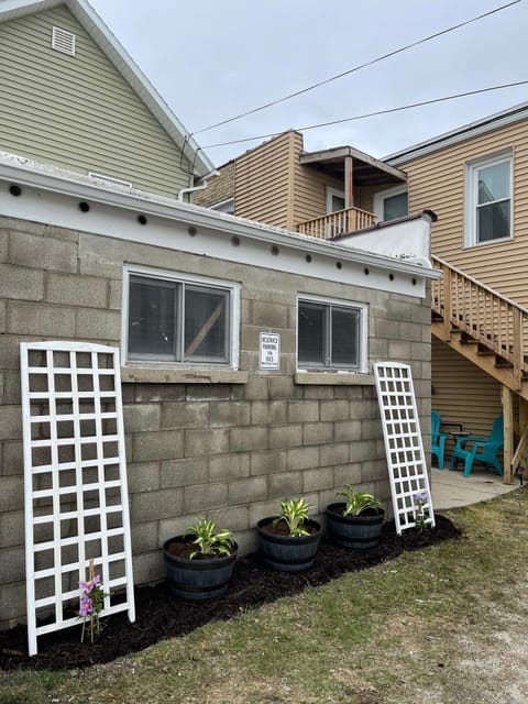 What you’ll see when you park. access by stairs to loft right around the corner