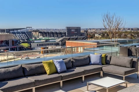 Host an outdoor meal above the city, under open skies.