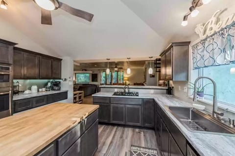 Another view of kitchen