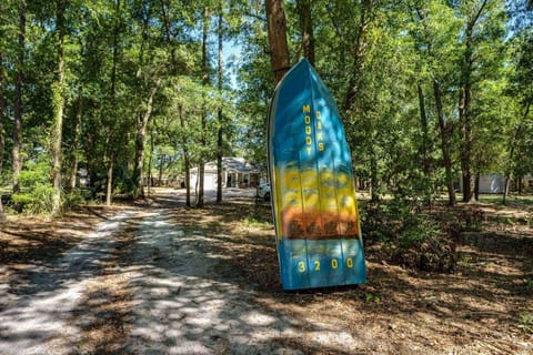 Welcome to Moody Oaks!