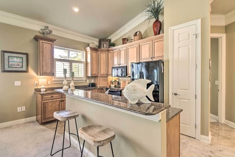 Fully Equipped Kitchen | Spices | Crockpot