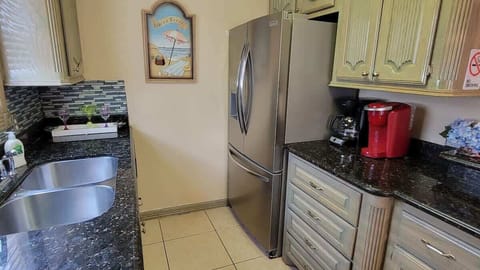 296ef121-f9d3-49-1qKFu