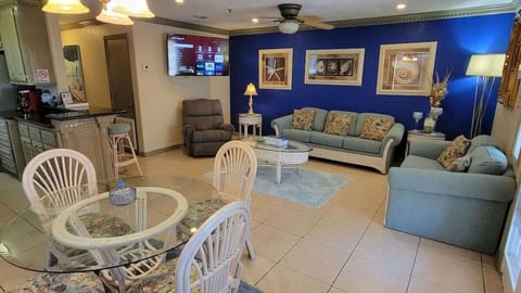 2f8aa861-752f-4e-UTcL4