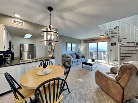 Welcome to Deer Ridge Mountain Resort E306