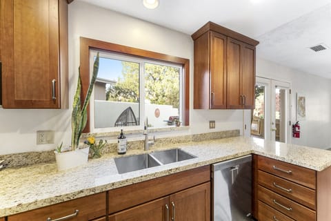 Fully equipped kitchen