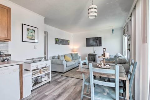 Dining Area | Living Room | Dishware + Flatware