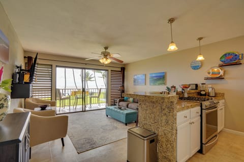 Living Room | Kitchen