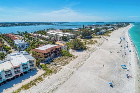 Anna Maria Island Bradenton Beach Club Bliss