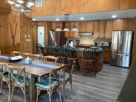 UPSTAIRS MAIN LIVING AREA LIVING ROOM KITCHEN DINING TABLE