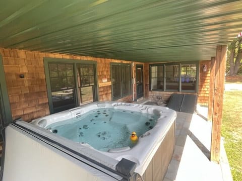 Hot Tub seats 6 to 8