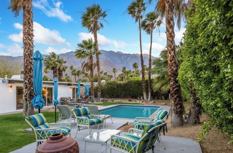 Looking towards Mt. San Jacinto from the third seating area.