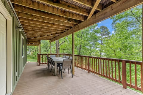 Covered Outdoor Dining Space