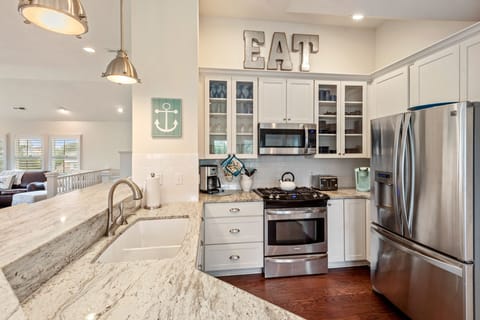 VOH11: Hidden Gem | Top Level Kitchen