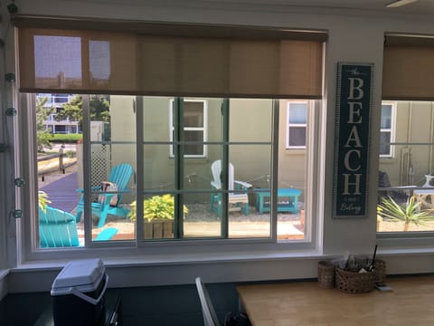 The beach is an easy walk from here - 5 houses or 270 steps. 