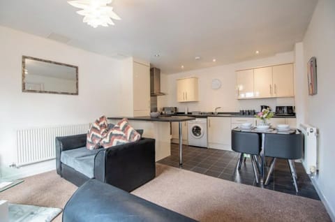 Living Room / Lounge