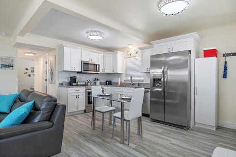 Full size appliances! Microwave, dishwasher stove and refrigerator! 